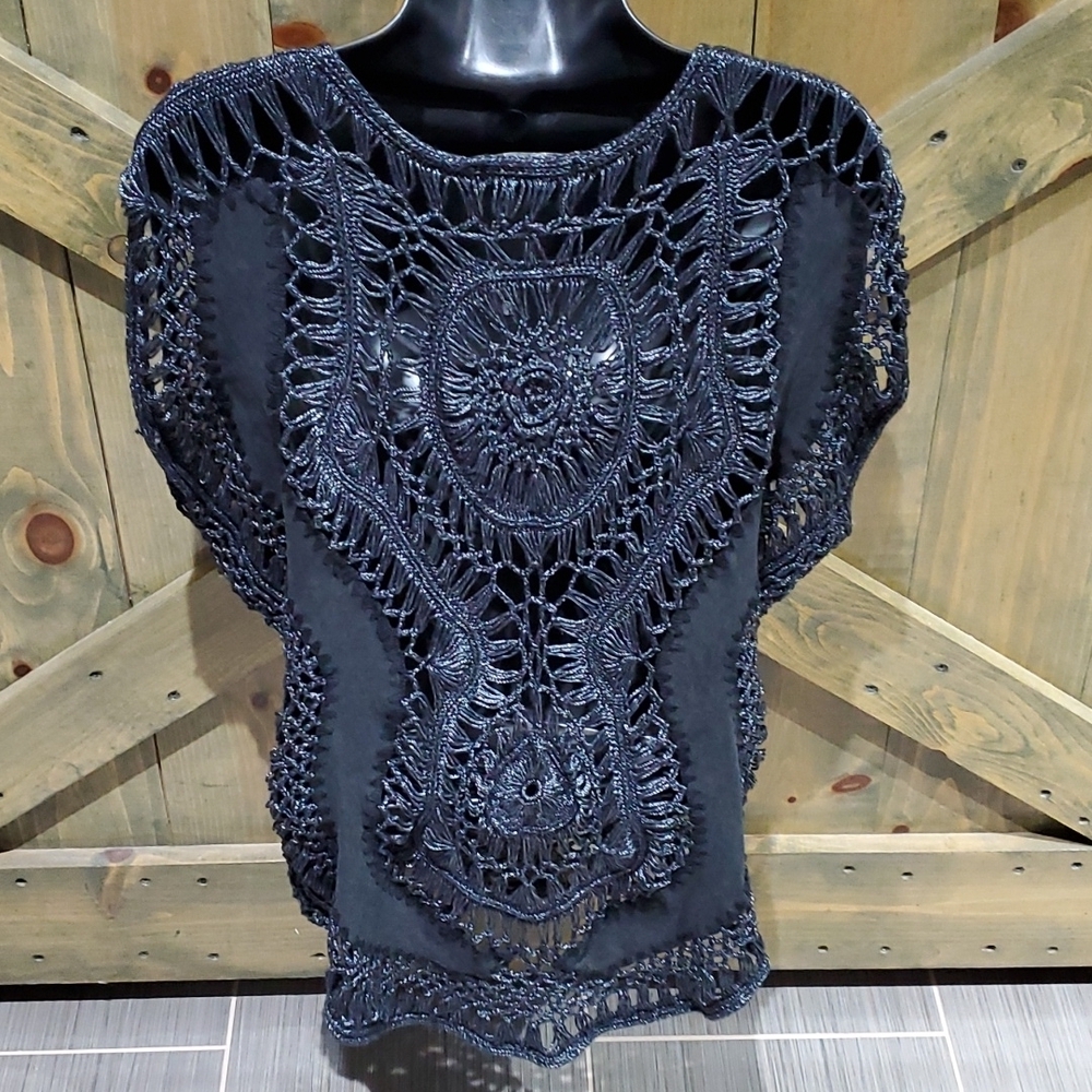 BLACK KNIT TOP WITH FAUX SUEDE ACCENTS SIZE LARGE - Picture 7 of 9